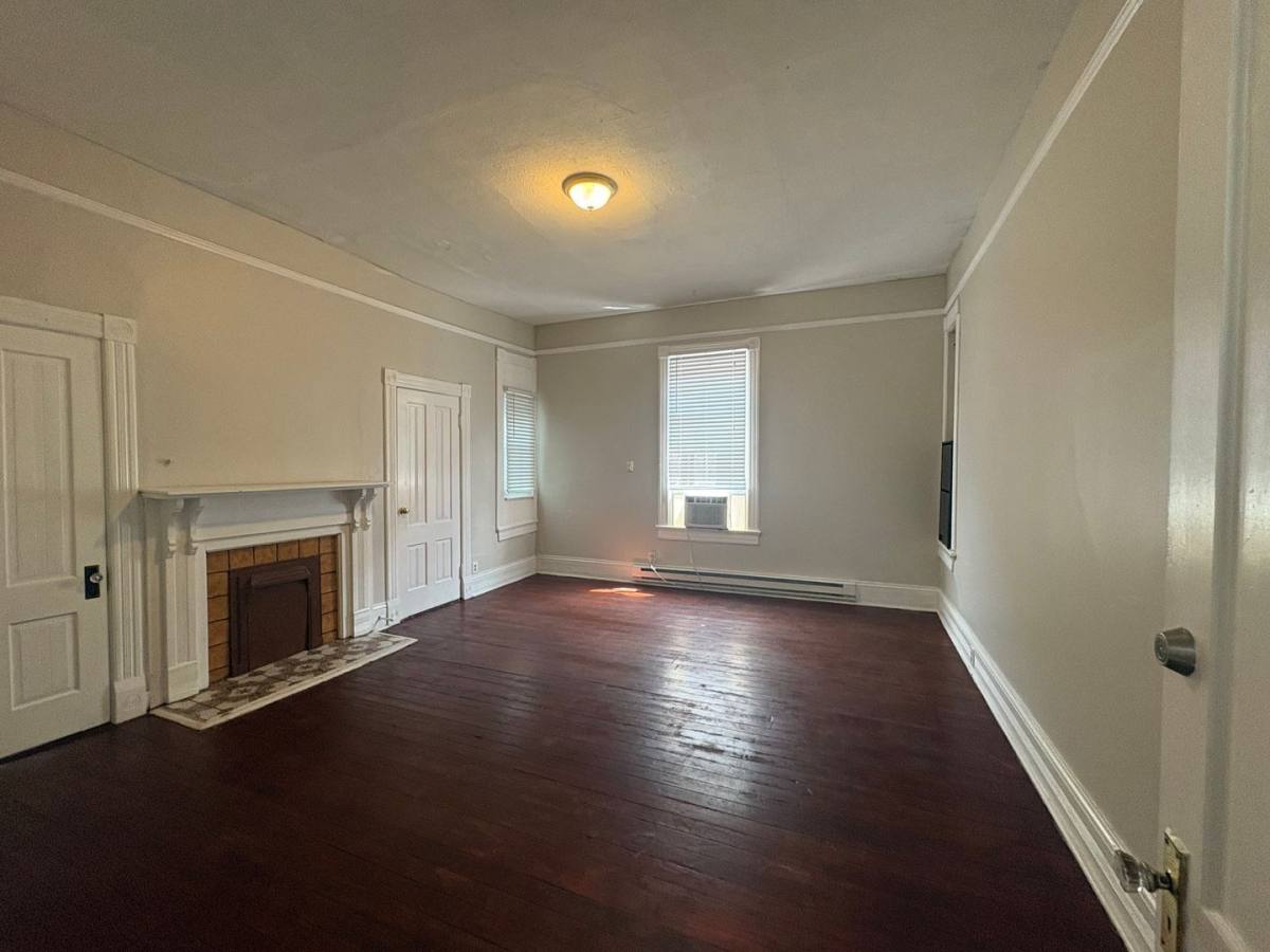 Apartment for rent at 883 Mulberry St #D, Macon, GA 31201