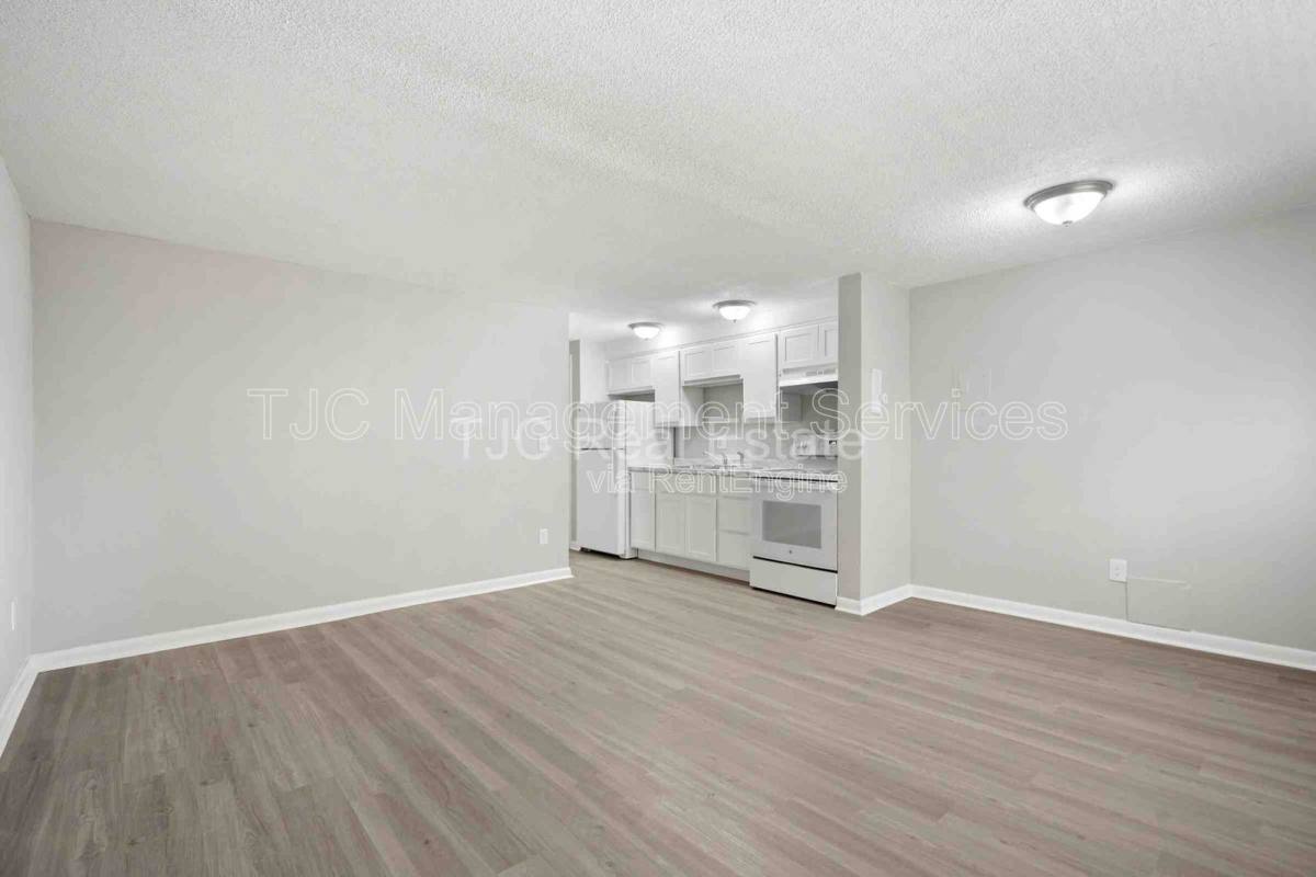 Apartment for rent at 1138 Corona St #103, Denver, CO 80218