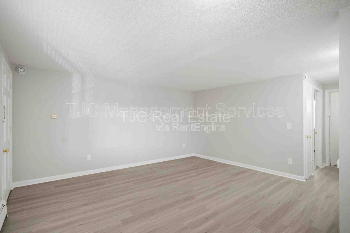 Apartment for rent at 1138 Corona St #103, Denver, CO 80218