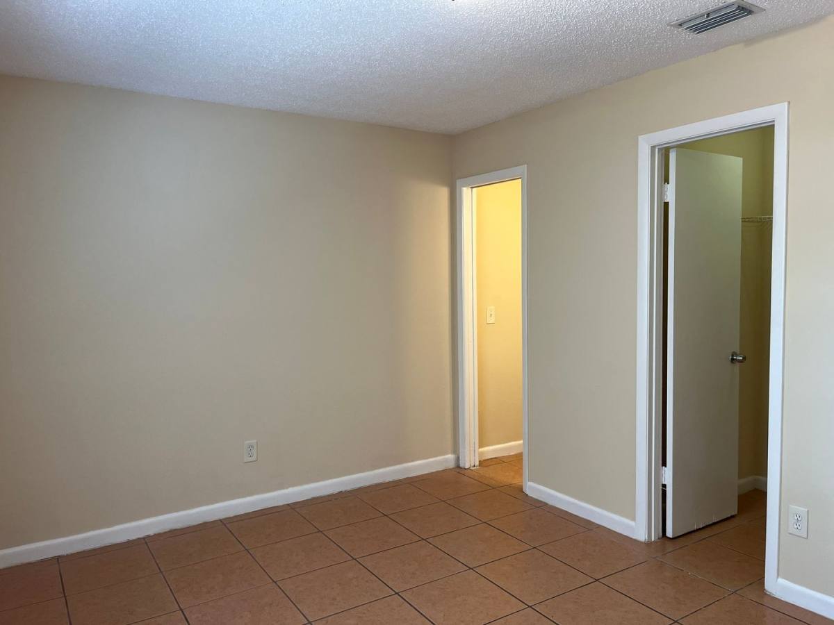 Apartment for rent at 300 Orange Ave #B, Longwood, FL 32750