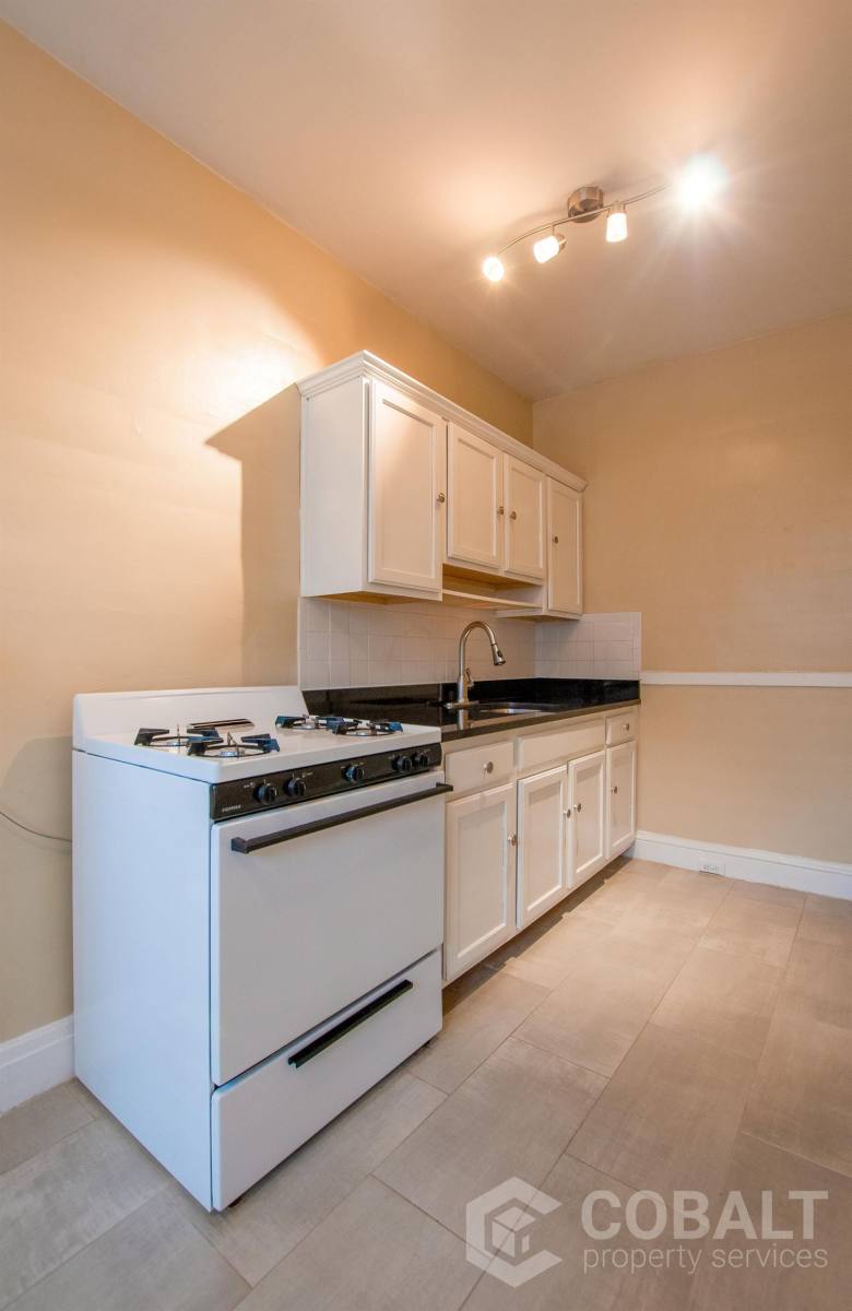 Apartment for rent at 993 N Highland Ave NE #6, Atlanta, GA 30306