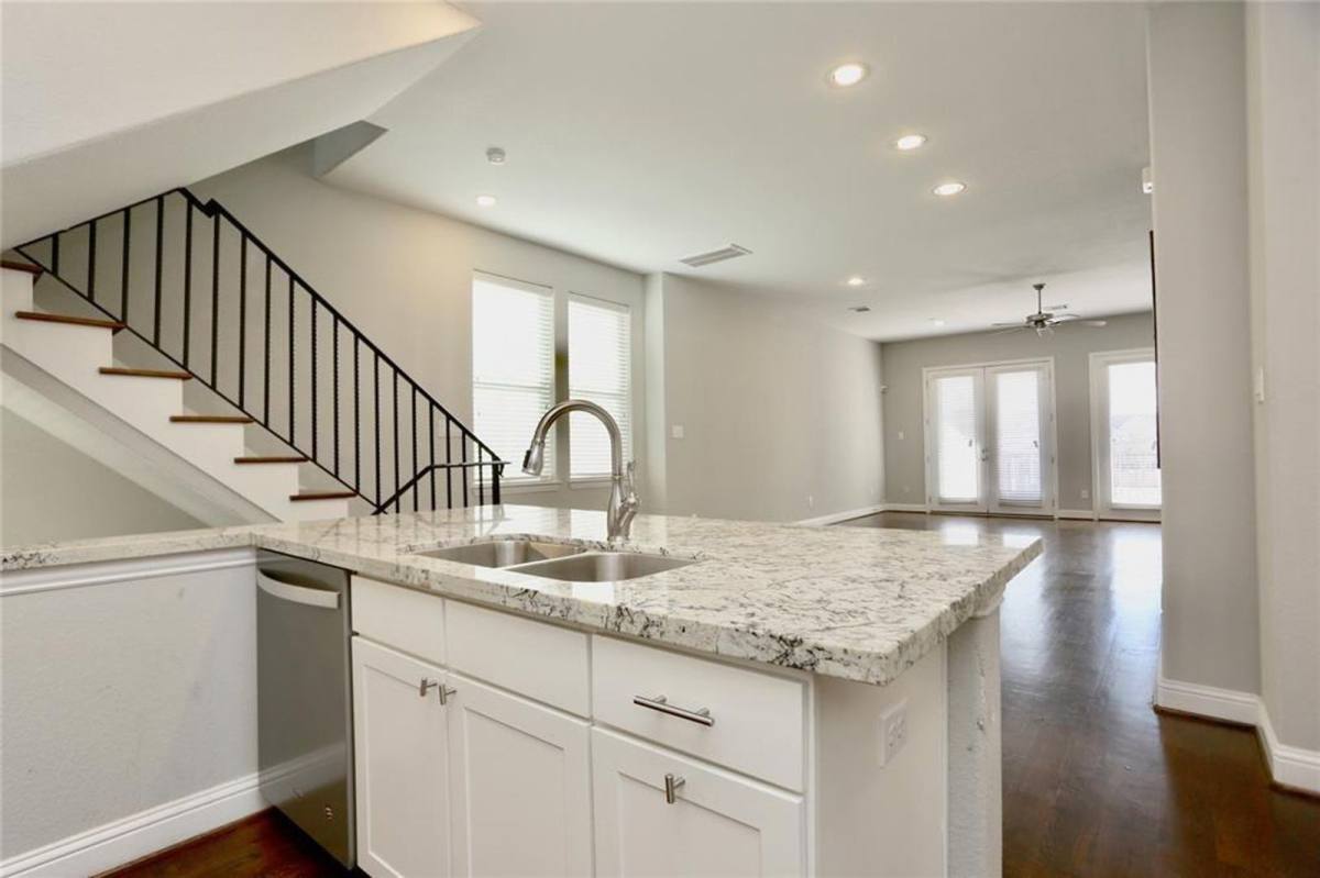 Apartment for rent at 1227 W 19th St #A, Houston, TX 77008