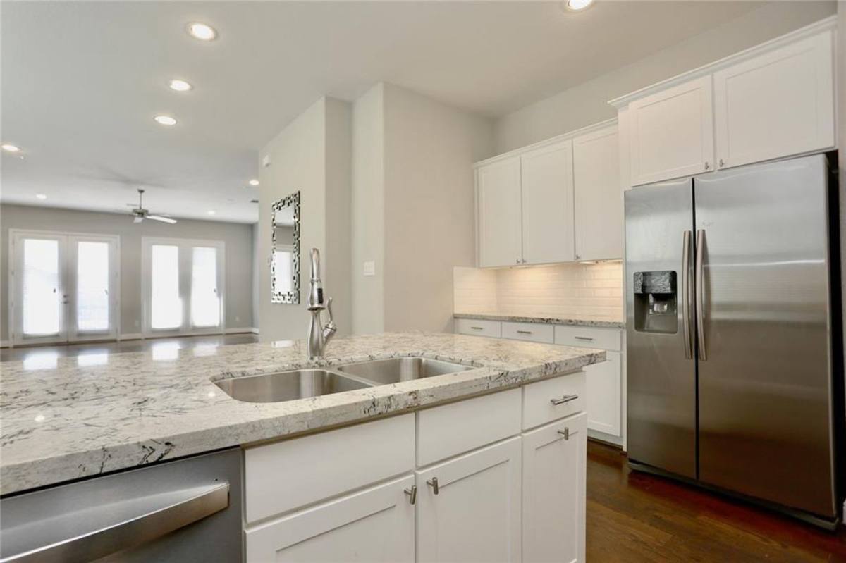 Apartment for rent at 1227 W 19th St #A, Houston, TX 77008