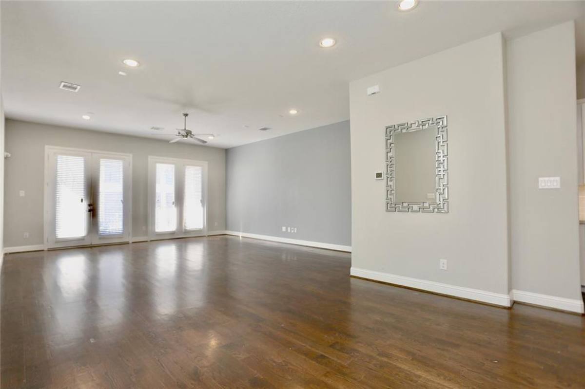 Apartment for rent at 1227 W 19th St #A, Houston, TX 77008