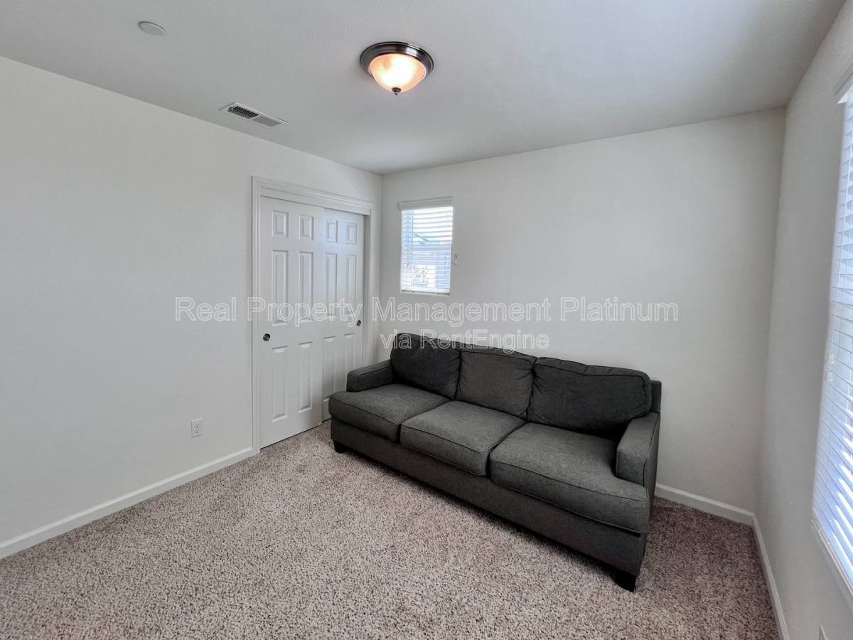 House for rent at 3584 Significant Way, Clovis, CA 93619