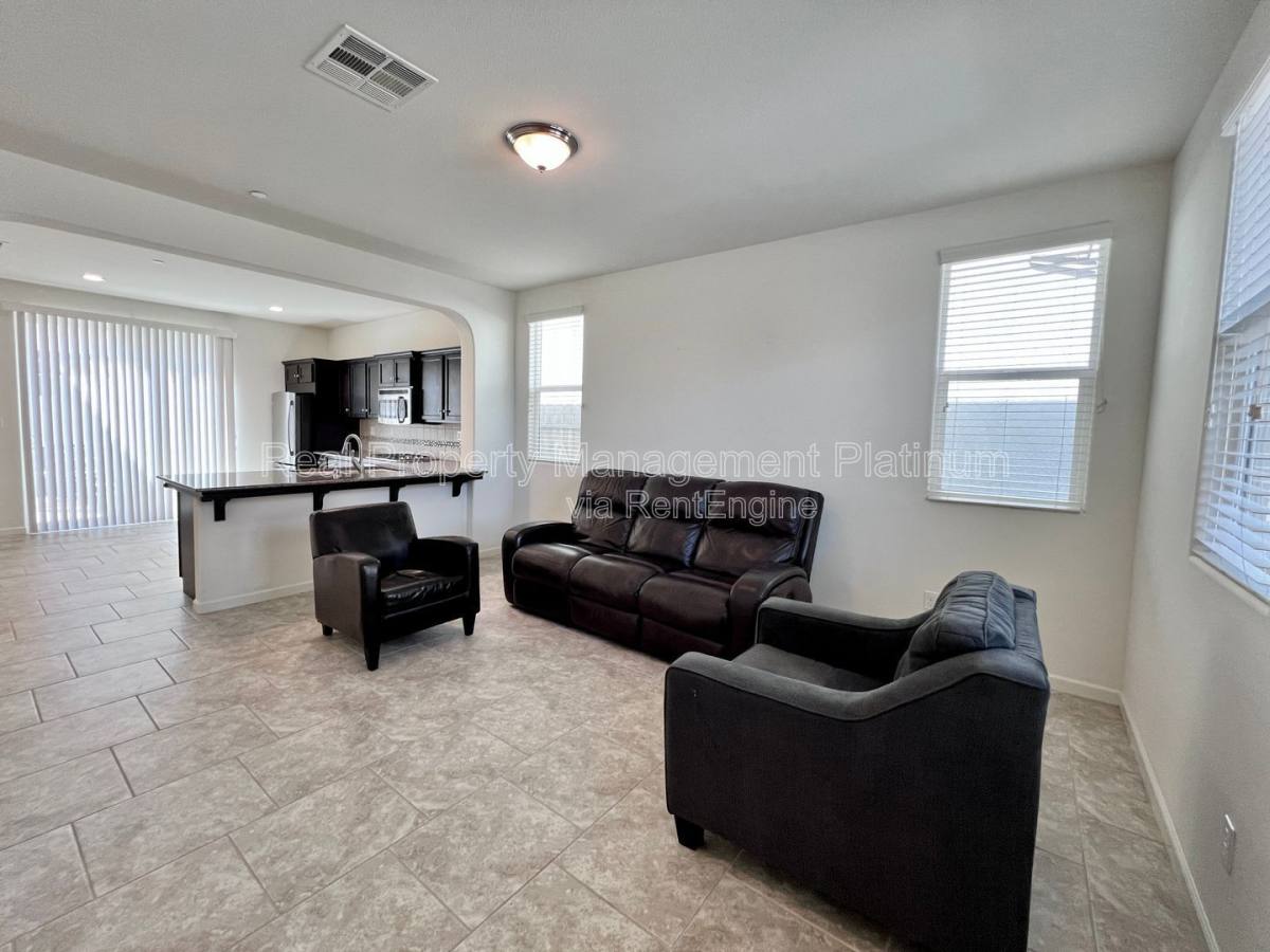 House for rent at 3584 Significant Way, Clovis, CA 93619