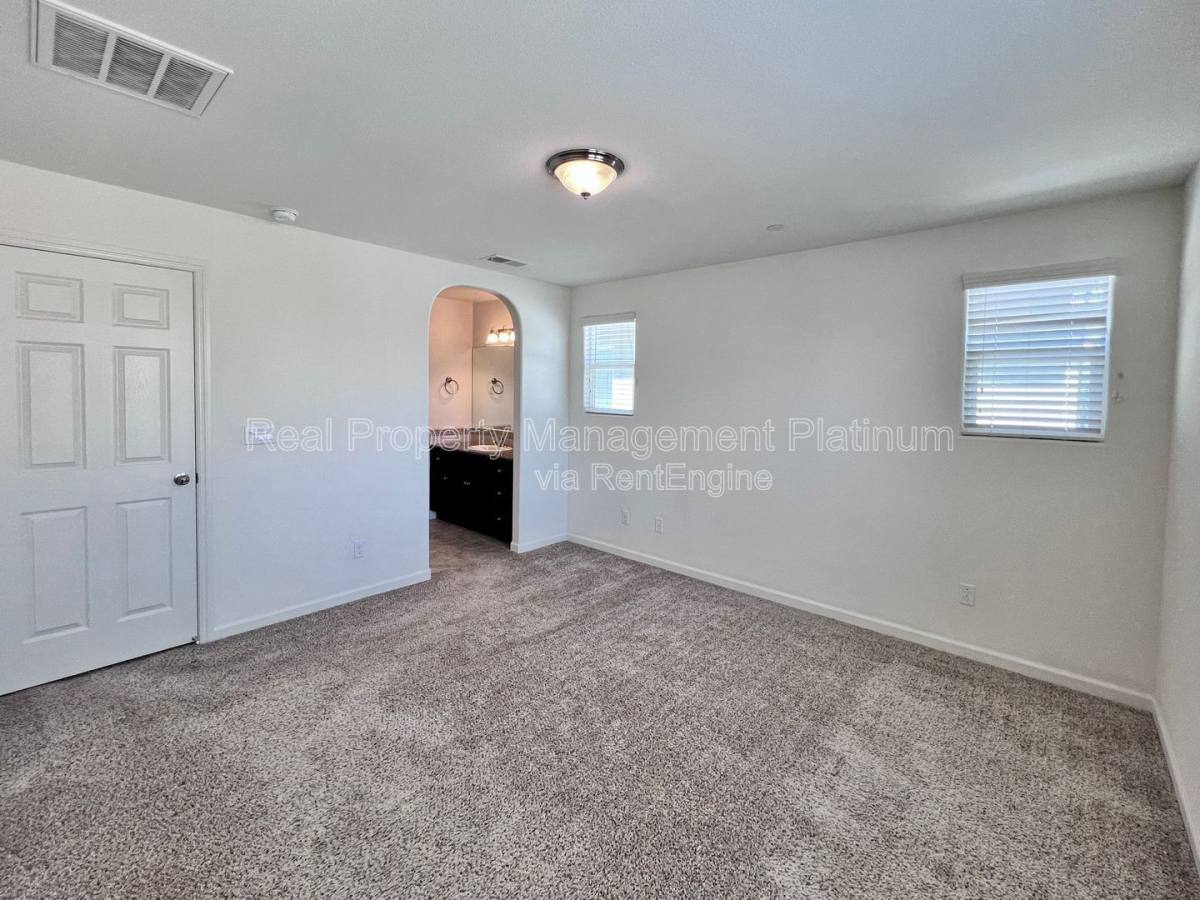 House for rent at 3584 Significant Way, Clovis, CA 93619