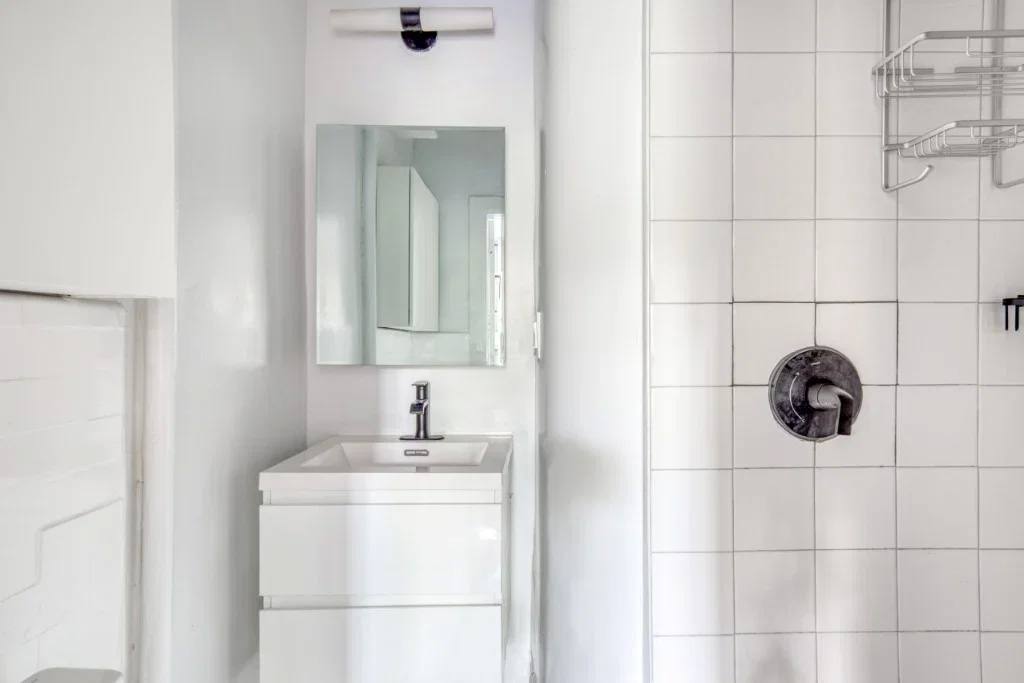 Apartment for rent at 17 Gay St #6, New York, NY 10014