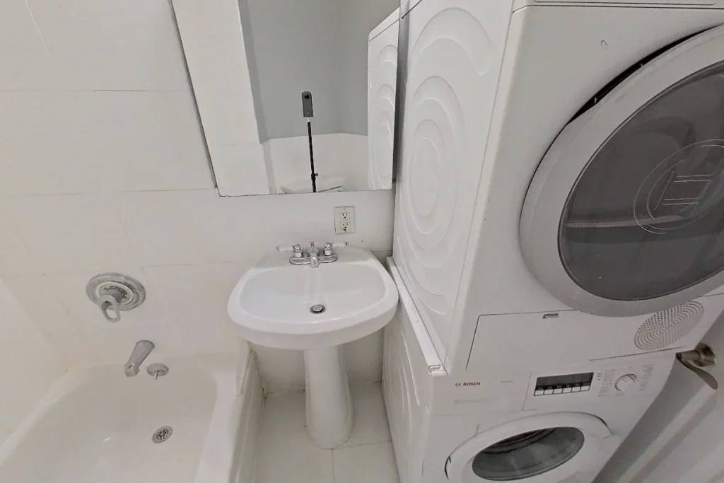 Apartment for rent at 410 E 10th St #6E, New York, NY 10009