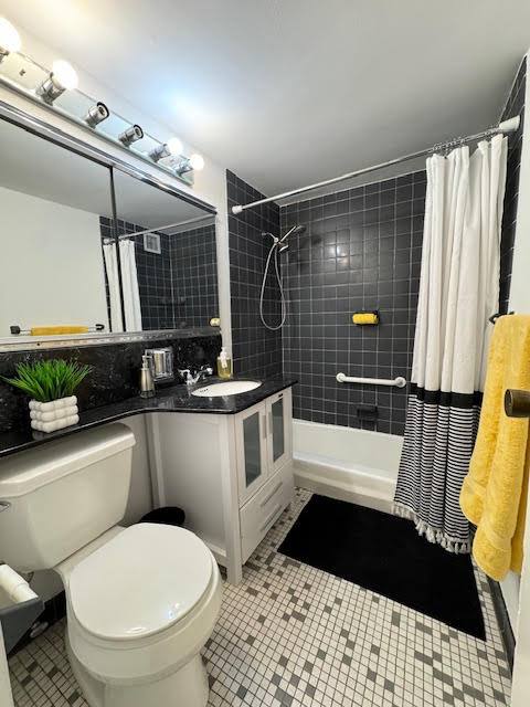 Condo for rent at 1203 River Rd #17M, Edgewater, NJ 07020