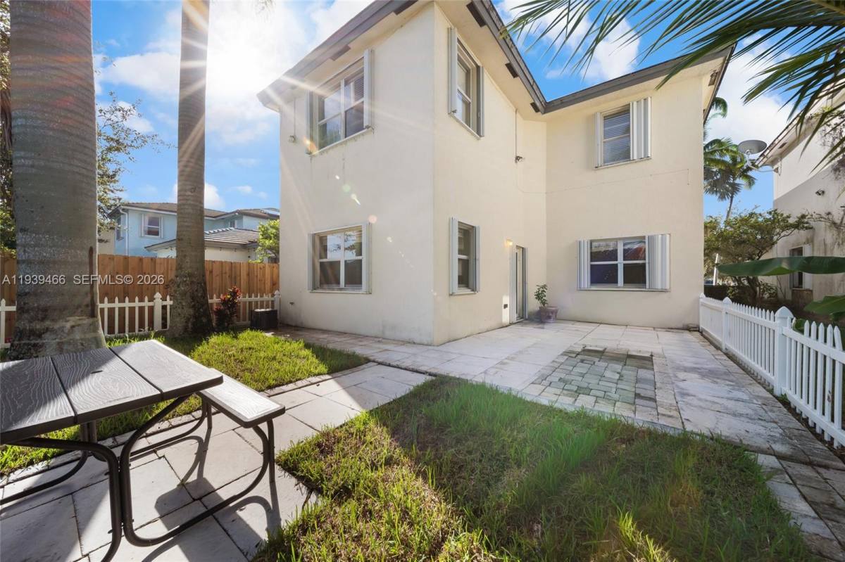 House for rent at 3641 NE 4th St, Homestead, FL 33033