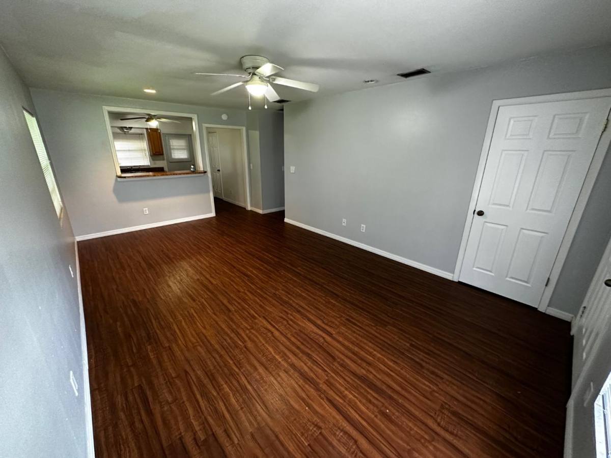 Apartment for rent at 610 Emerald Ave #3, Lake Wales, FL 33853