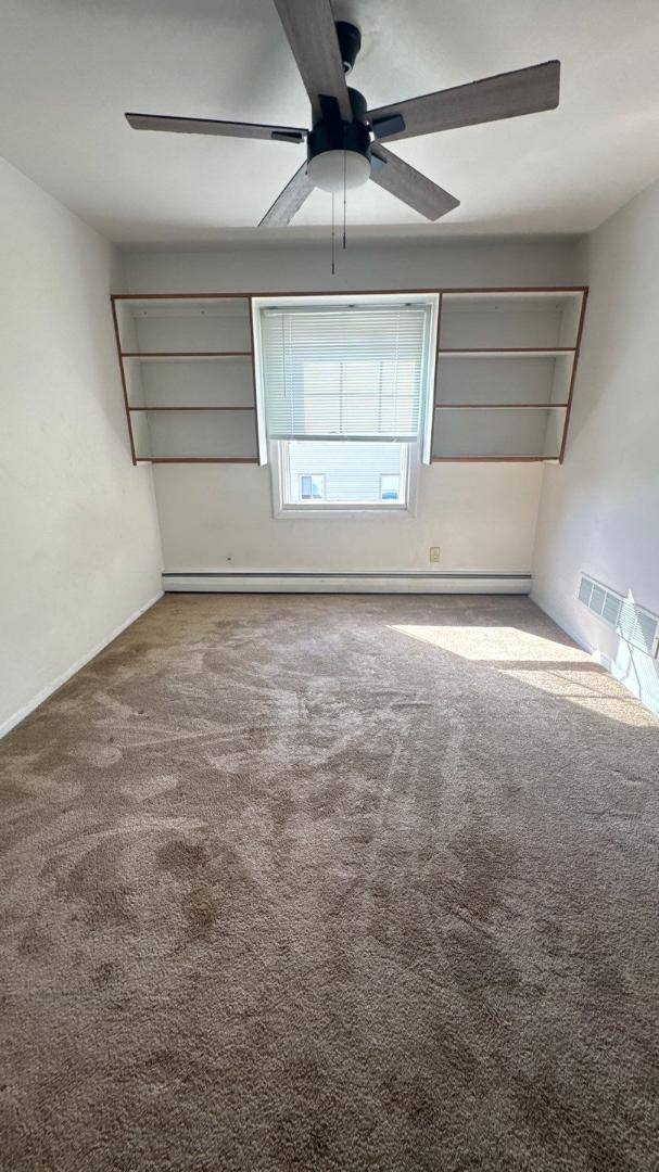Apartment for rent at 427 Normal Rd #18, Dekalb, IL 60115