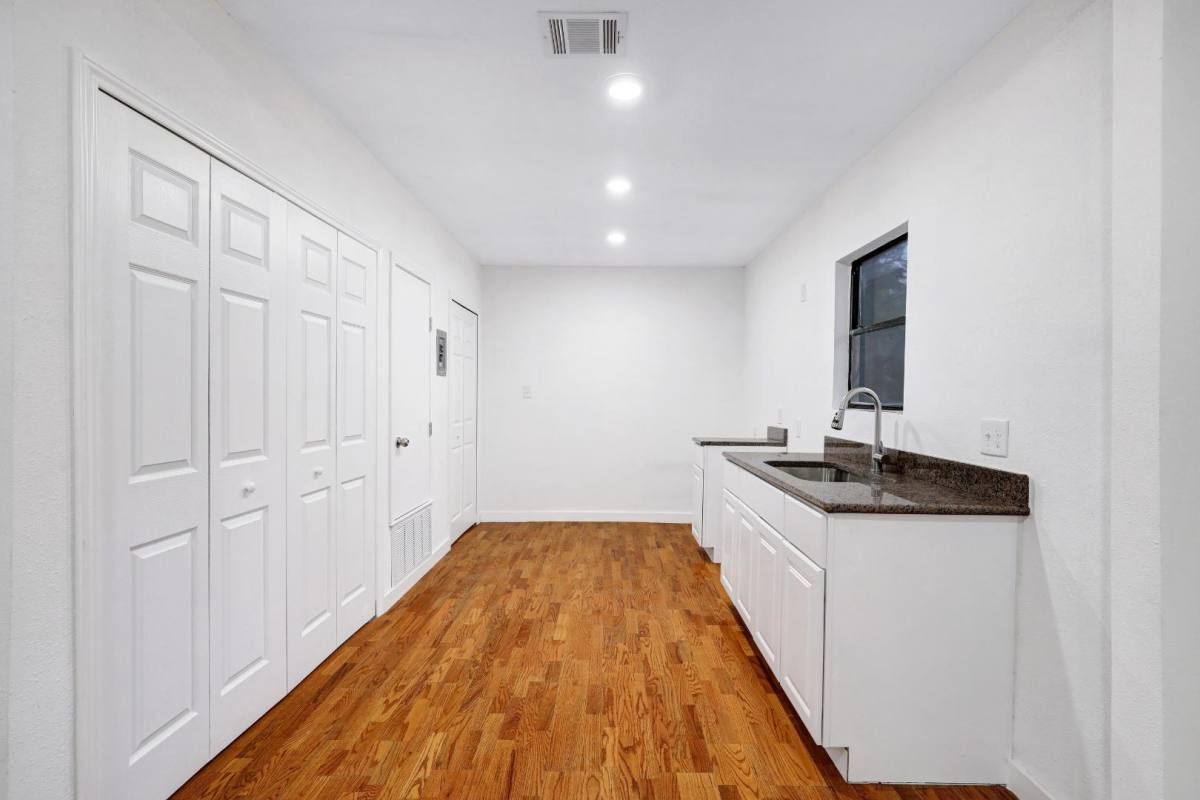 Apartment for rent at 1920 Leal St #A, San Antonio, TX 78207