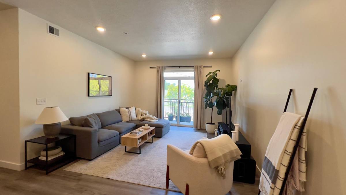 Apartment for rent at 4576 S 900E #306, Salt Lake City, UT 84117