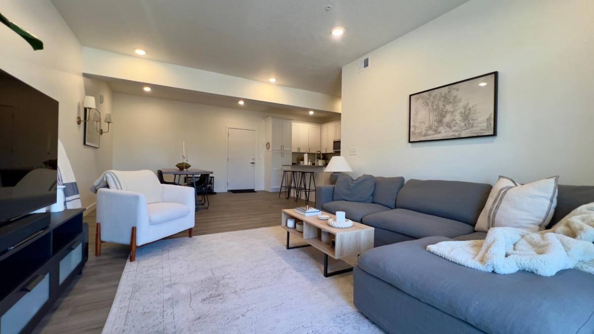 Apartment for rent at 4576 S 900E #306, Salt Lake City, UT 84117