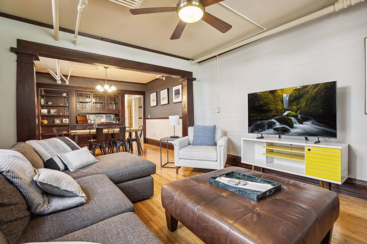 Condo for rent at 3006 W 44th St #5, Minneapolis, MN 55410