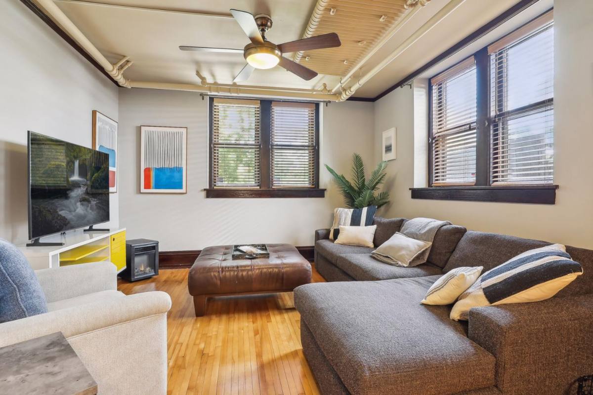 Condo for rent at 3006 W 44th St #5, Minneapolis, MN 55410
