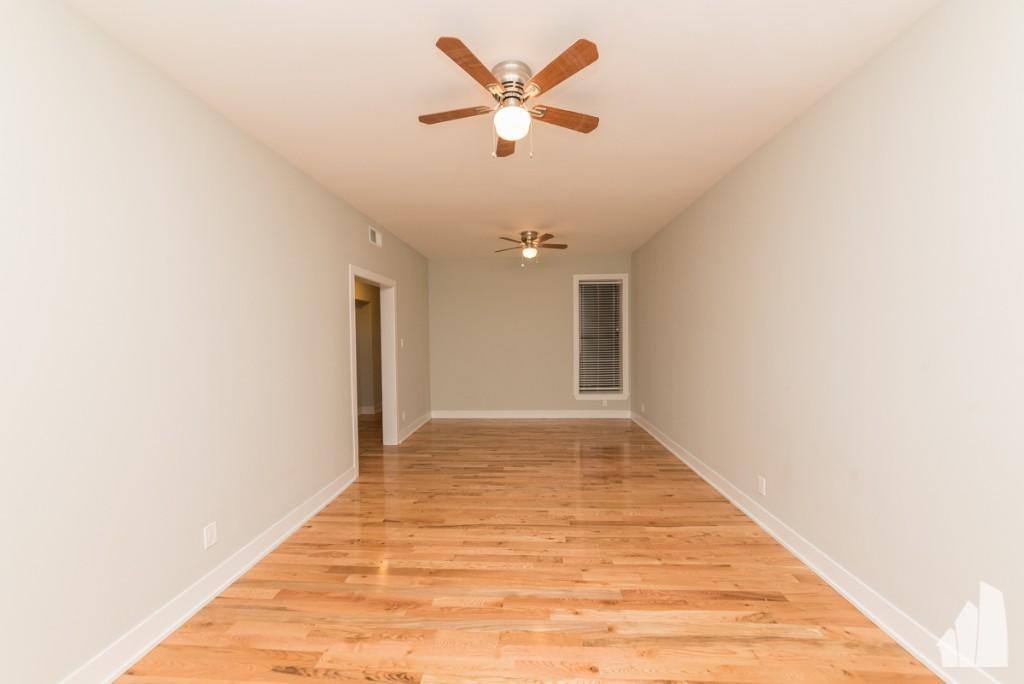 Apartment for rent at 627 W Oakdale Ave #629-4, Chicago, IL 60657