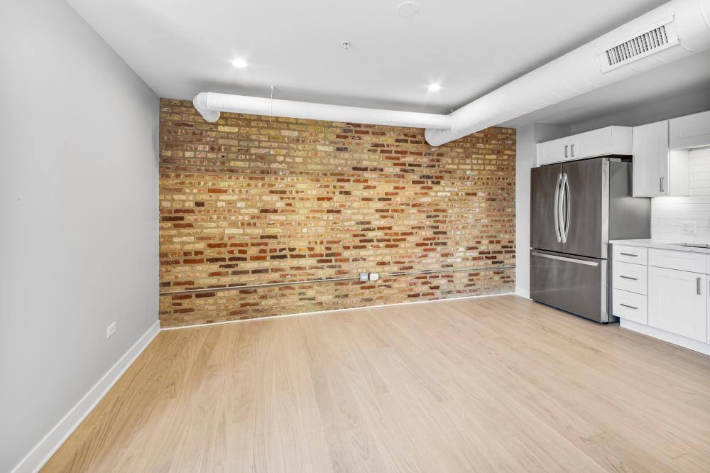 Apartment for rent at 4637 N Ashland #204, Chicago, IL 60640