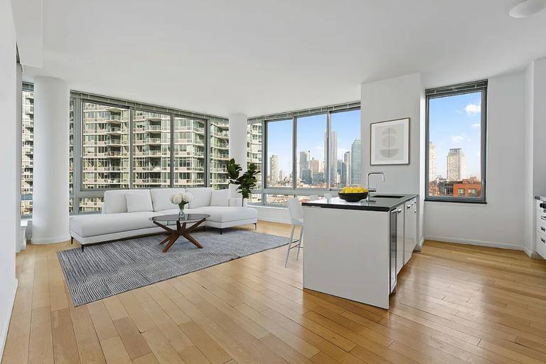 Apartment for rent at 46-30 Center Blvd #1501, Long Island City, NY 11109