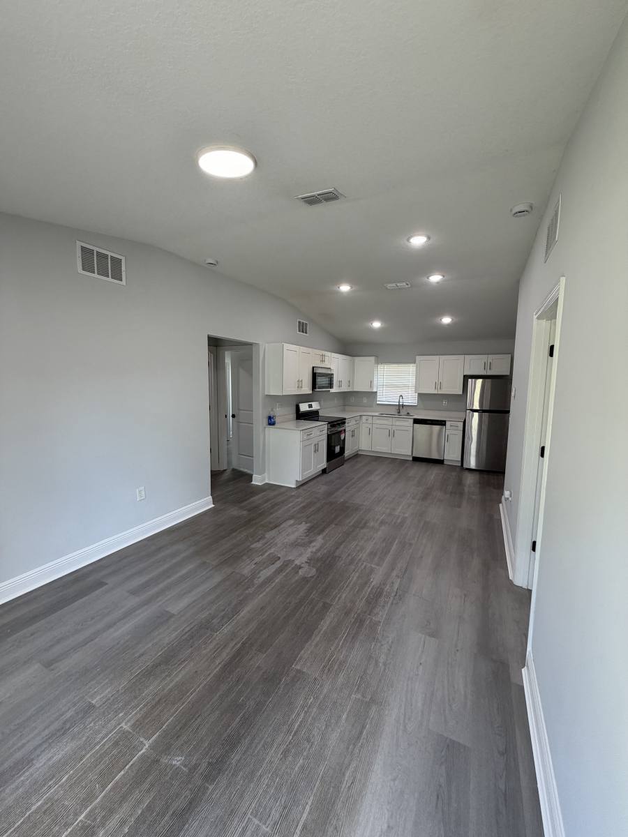 House for rent at 131 Redwood Track Course, Ocala, FL 34472