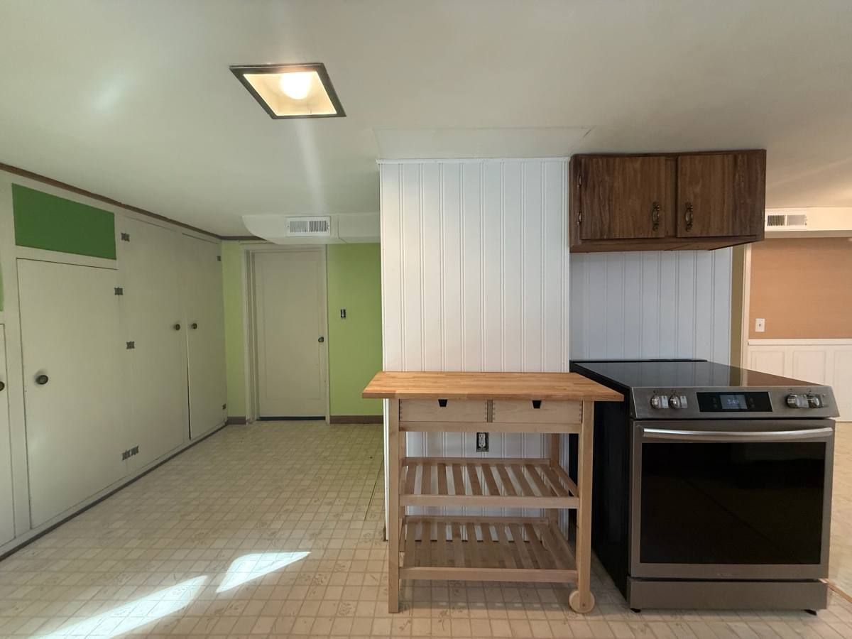 Apartment for rent at 4008 S 114th St, Seattle, WA 98168