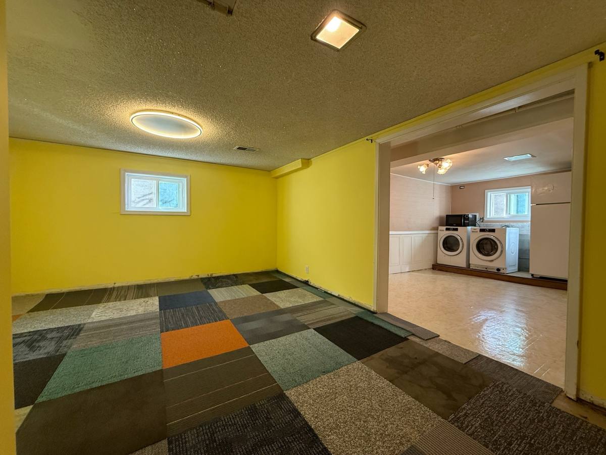 Apartment for rent at 4008 S 114th St, Seattle, WA 98168