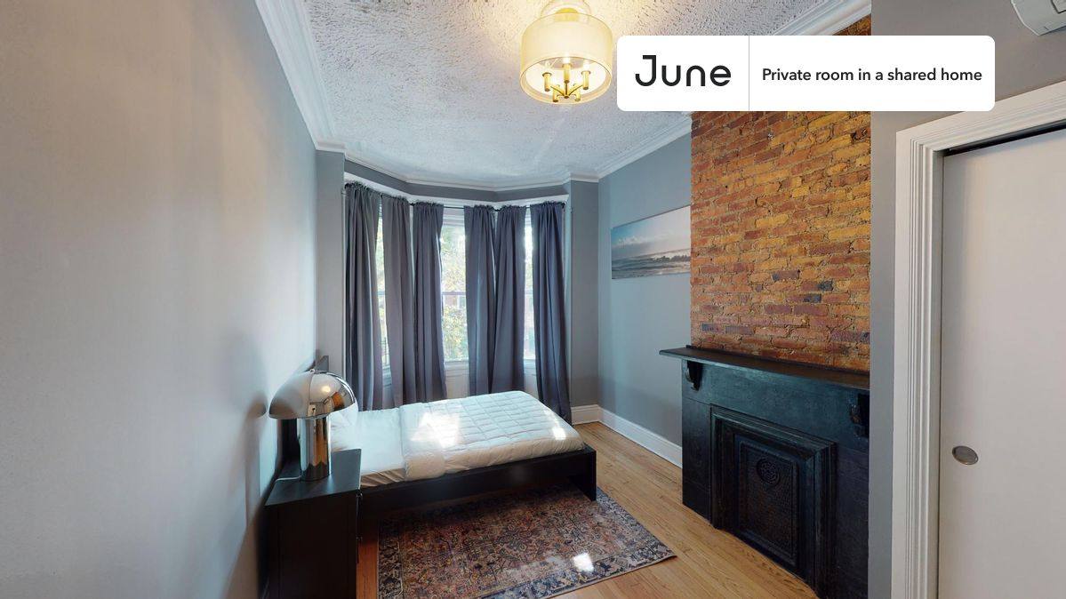 Apartment for rent at 421 36th St E, Brooklyn, NY 11232