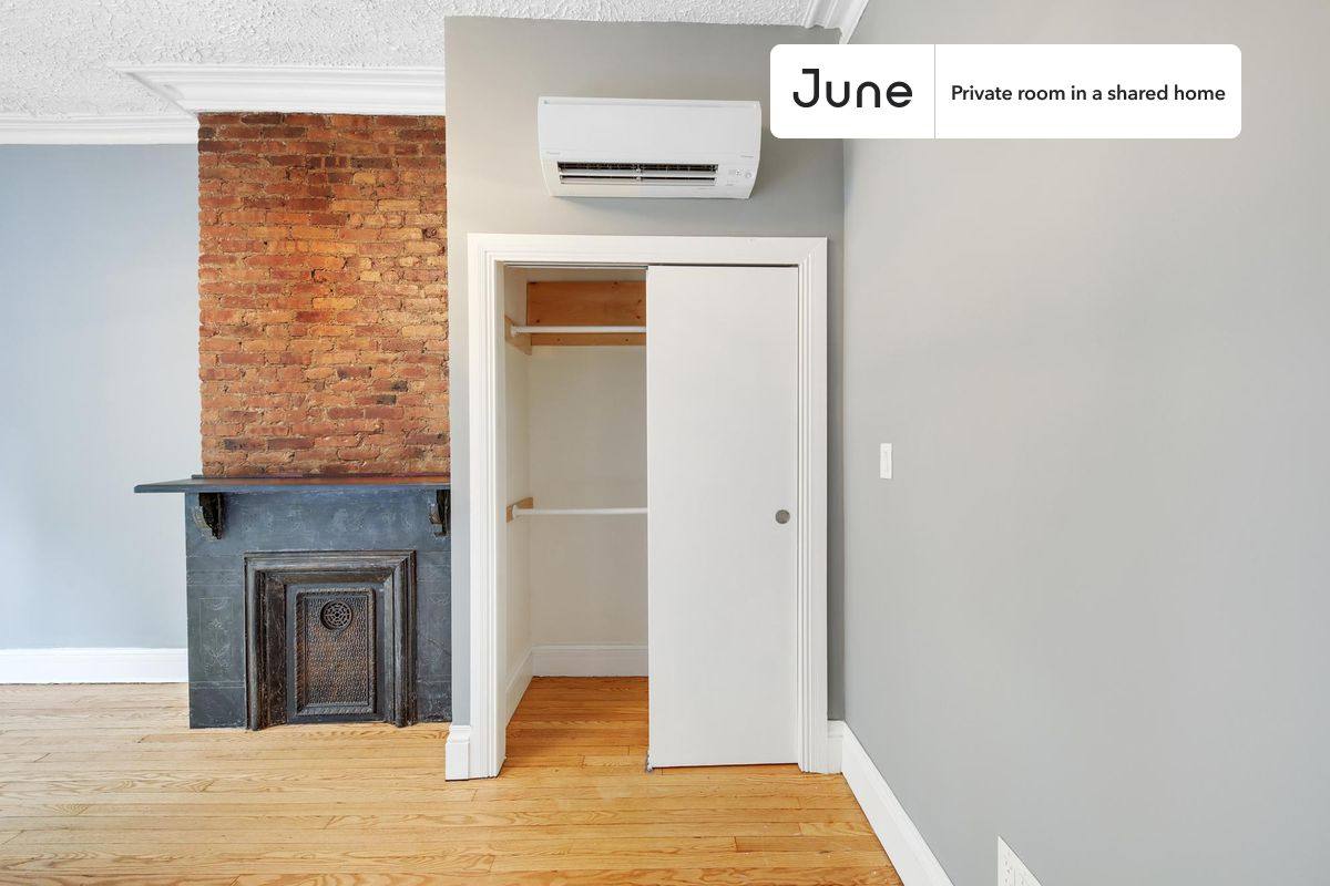 Apartment for rent at 421 36th St E, Brooklyn, NY 11232