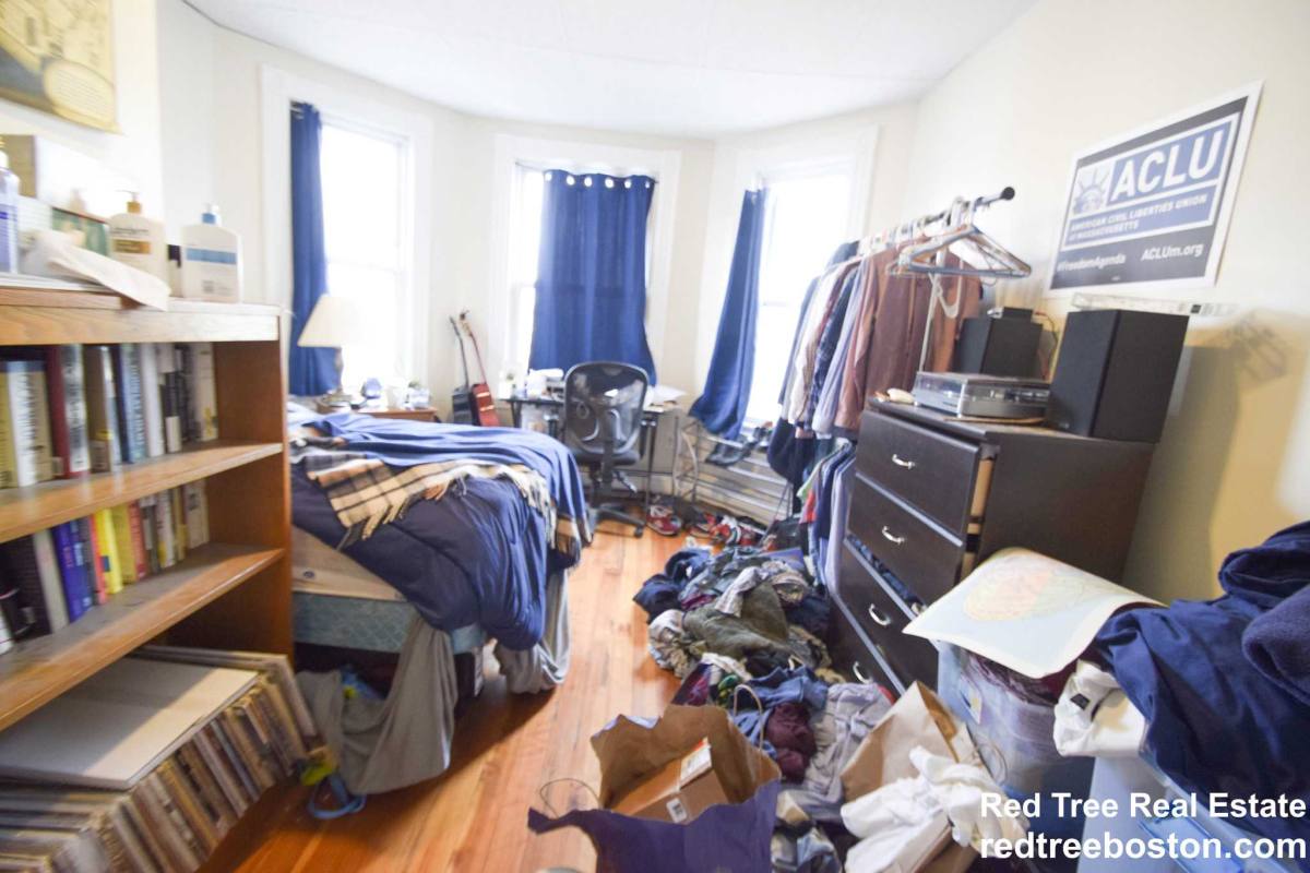 Apartment for rent at 302 Maverick St, East Boston, MA 02128