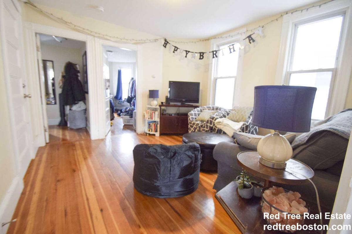 Apartment for rent at 302 Maverick St, East Boston, MA 02128