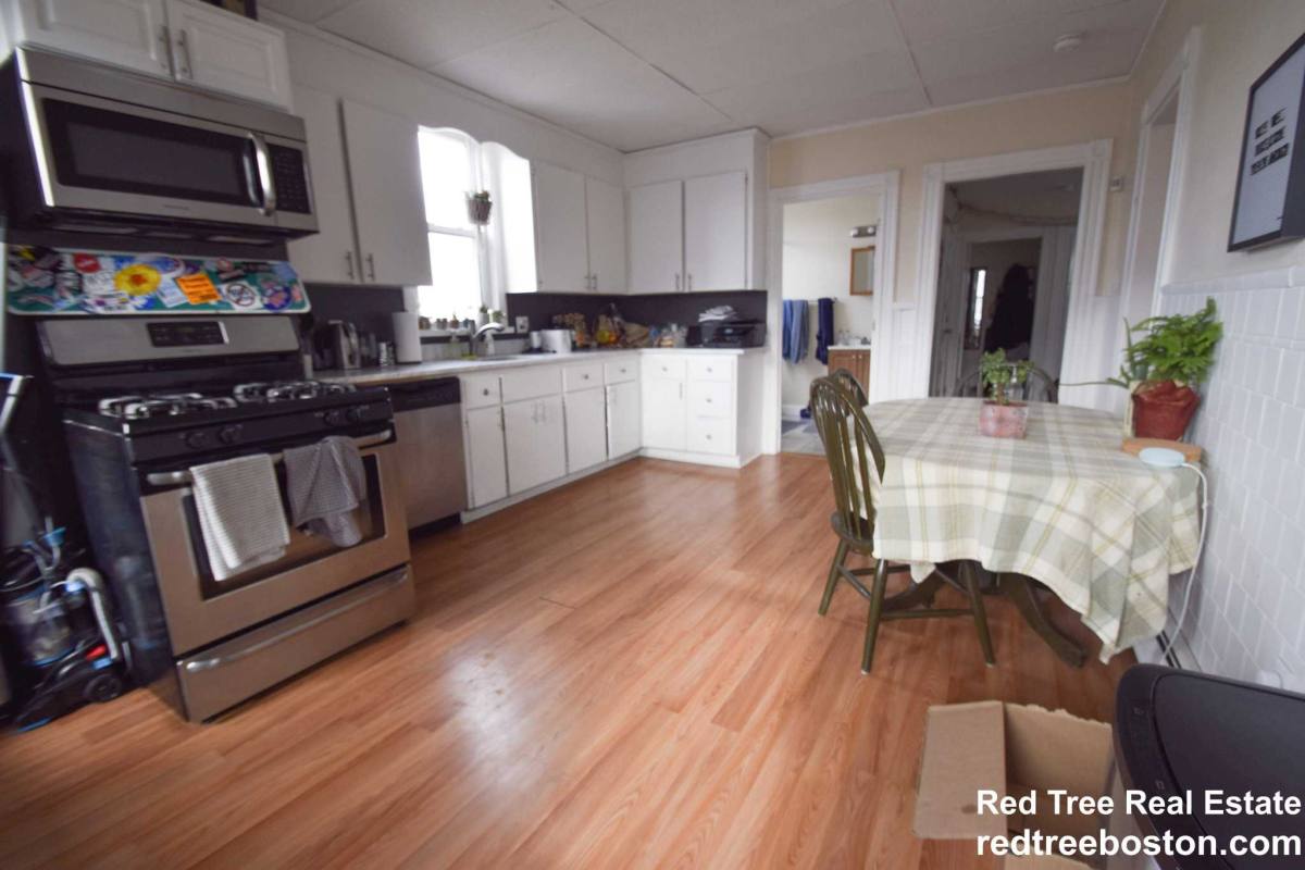 Apartment for rent at 302 Maverick St, East Boston, MA 02128