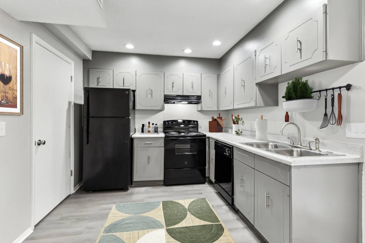 Townhouse for rent at Country Oaks, 137 Oyler Lane, Hixson, TN 37343