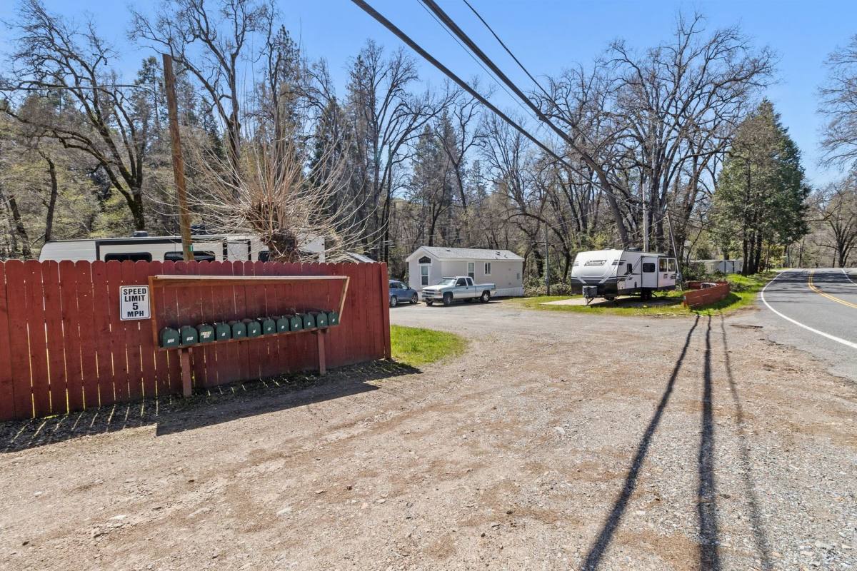 Apartment for rent at 21581 Phoenix Lake Rd, Sonora, CA 95370
