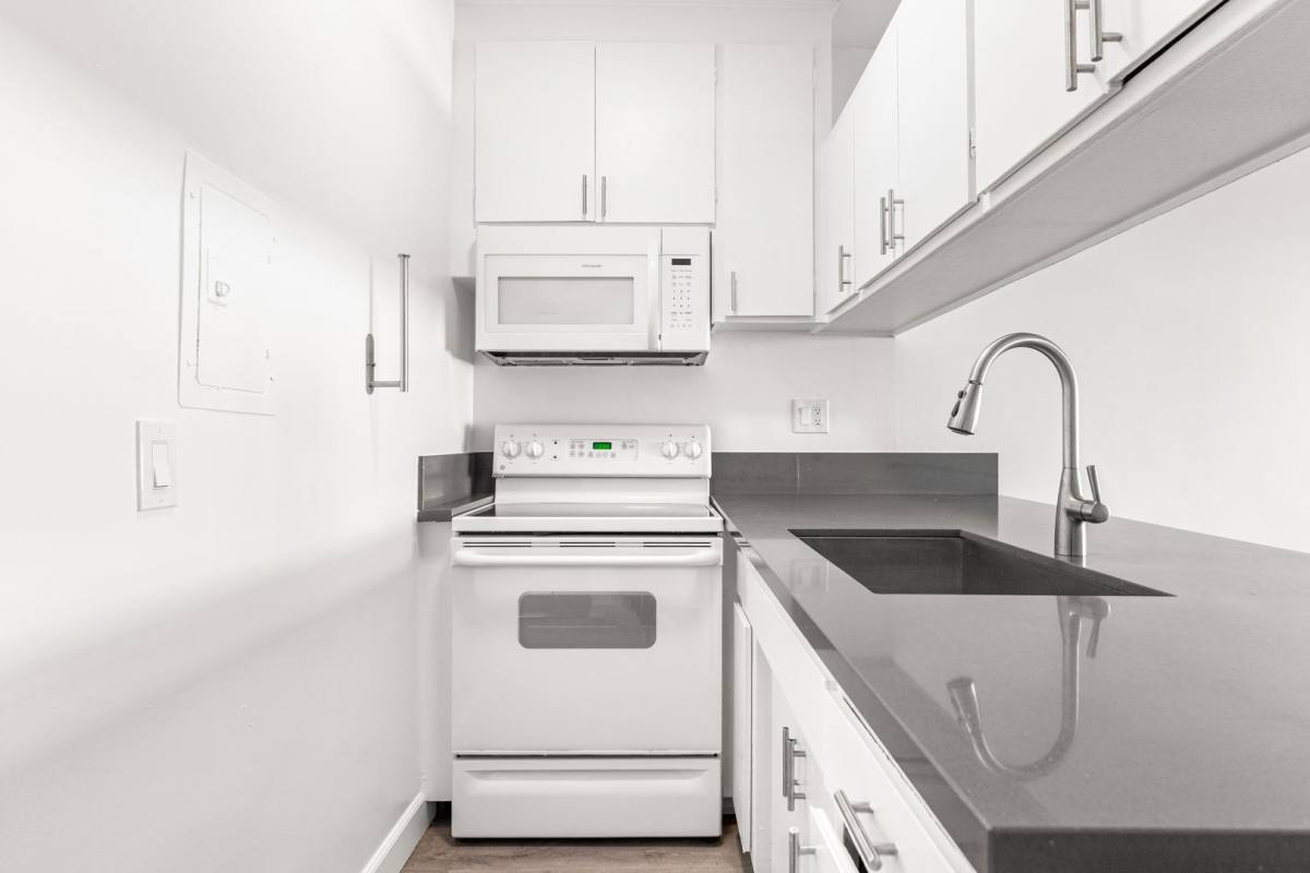 Apartment for rent at 7513 Fountain Ave, Los Angeles, CA 90046