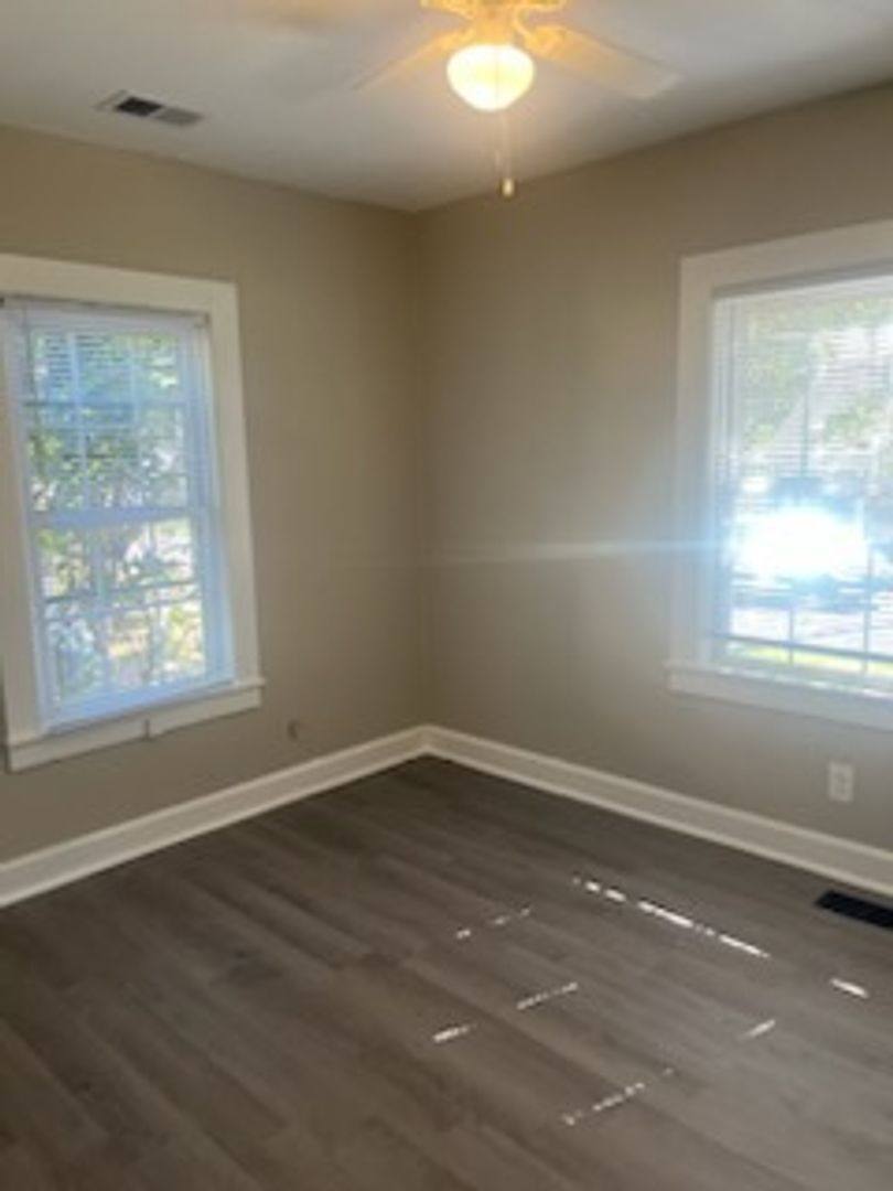 House for rent at 208 Linwood Rd, Lexington, KY 40504