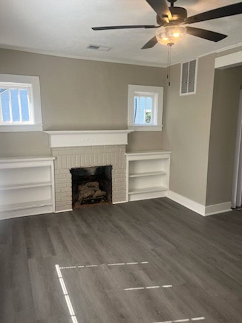 House for rent at 208 Linwood Rd, Lexington, KY 40504