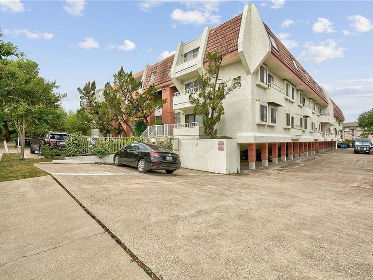 Apartment for rent at 3115 Helms, Austin, TX 78705