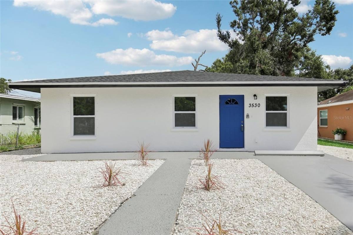 House for rent at 3530 Goodrich Ave, Sarasota, FL 34234