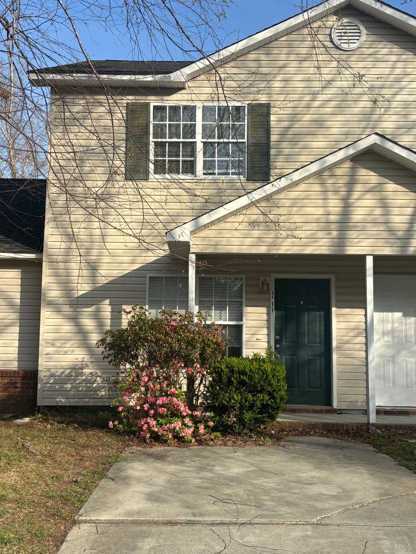 Townhouse for rent at 1111 Pueblo Dr, Jacksonville, NC 28546