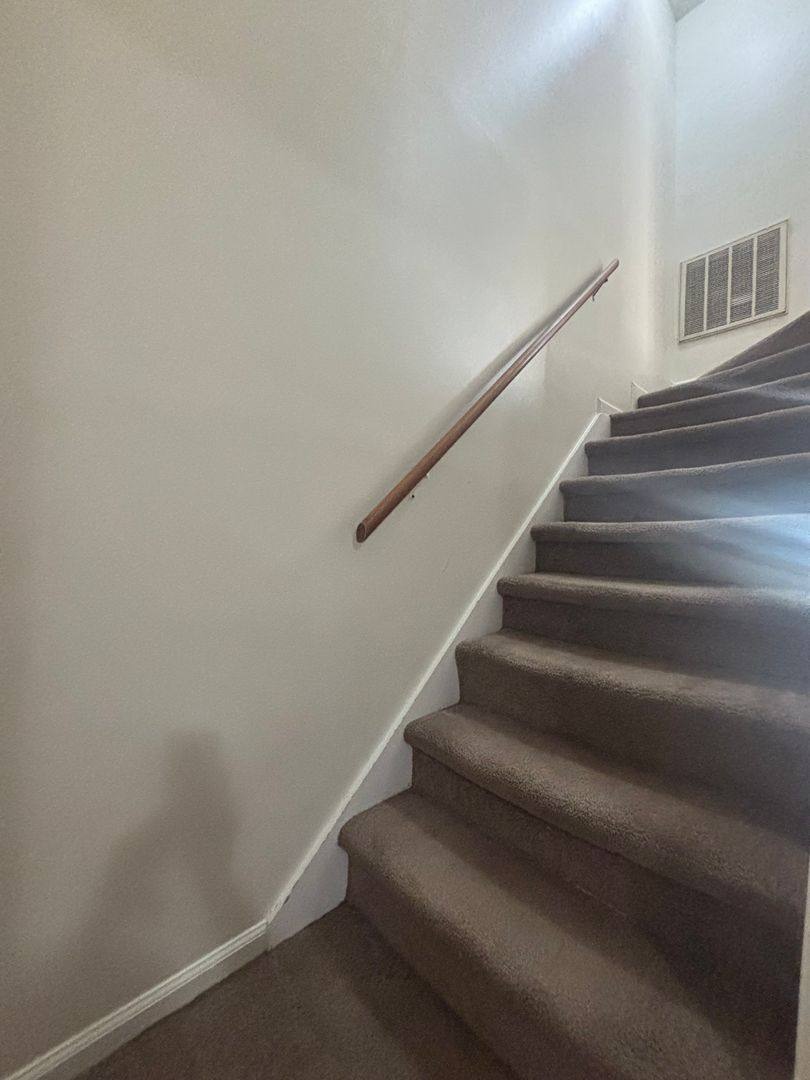 Townhouse for rent at 1111 Pueblo Dr, Jacksonville, NC 28546