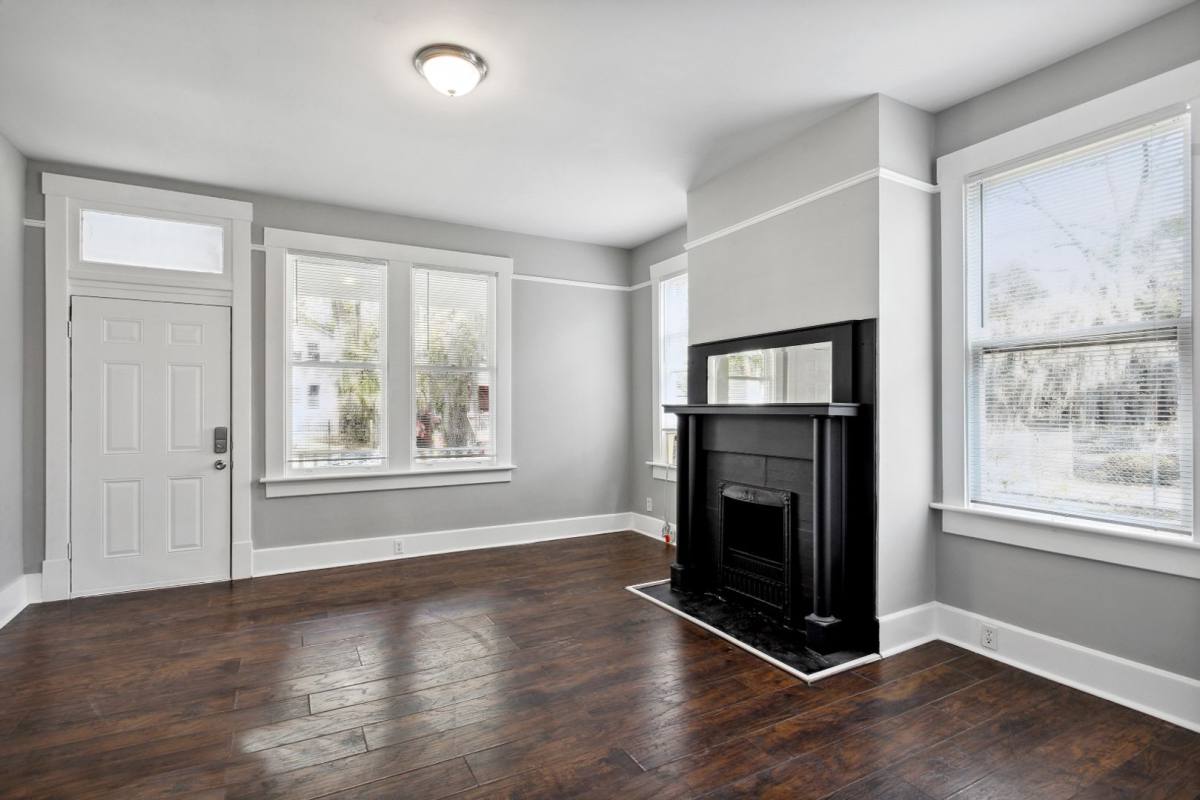 Apartment for rent at 1211 E 33rd St, Savannah, GA 31404