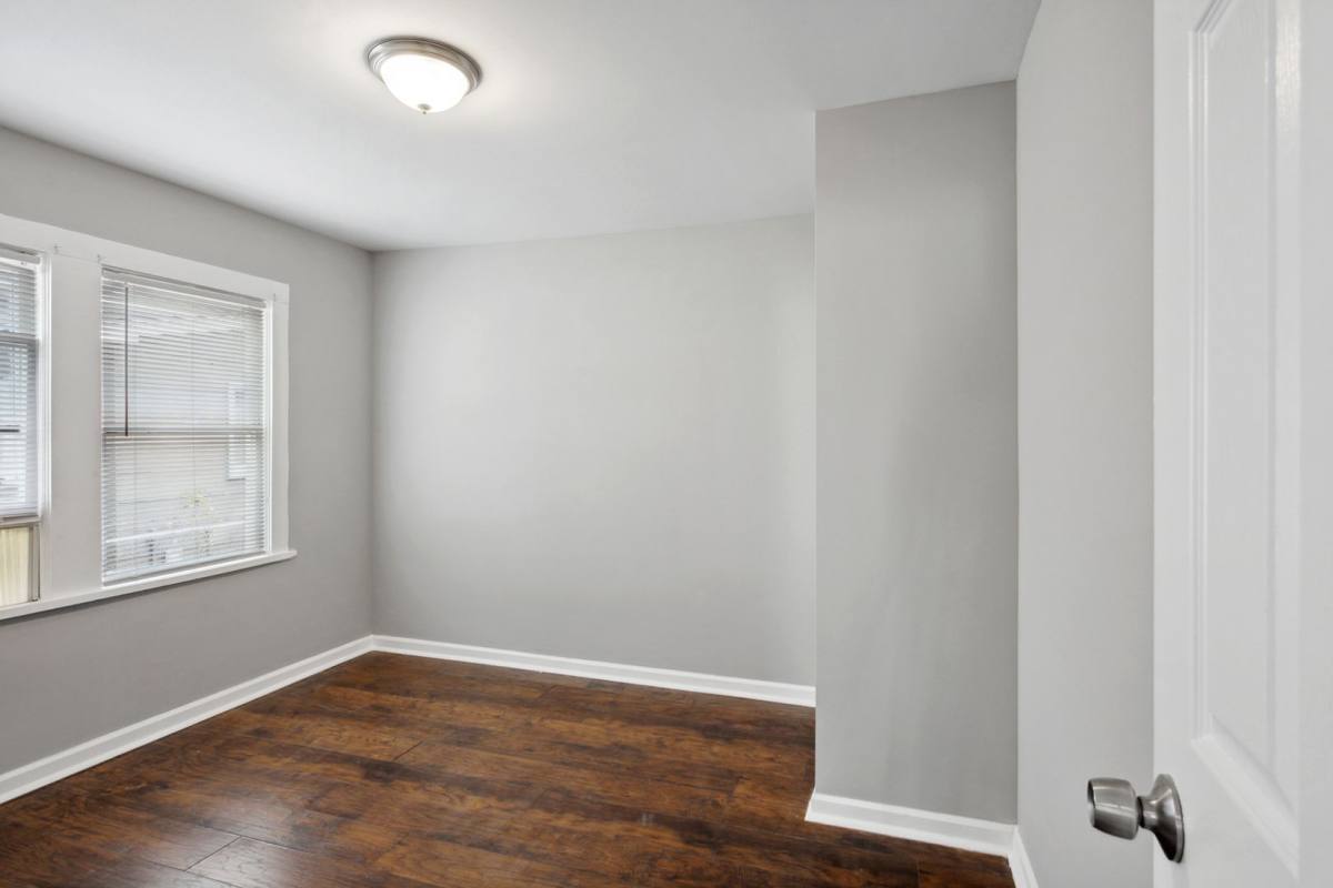 Apartment for rent at 1211 E 33rd St, Savannah, GA 31404
