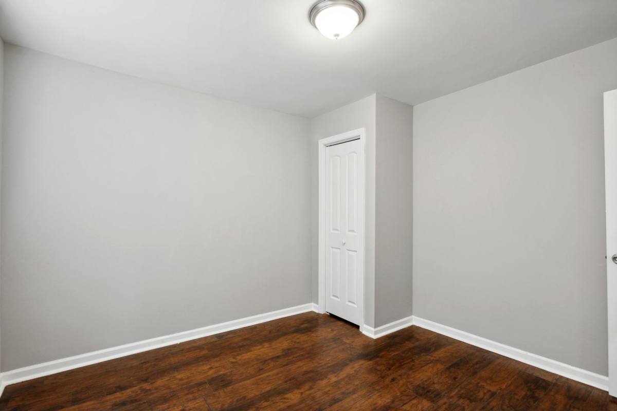 Apartment for rent at 1211 E 33rd St, Savannah, GA 31404