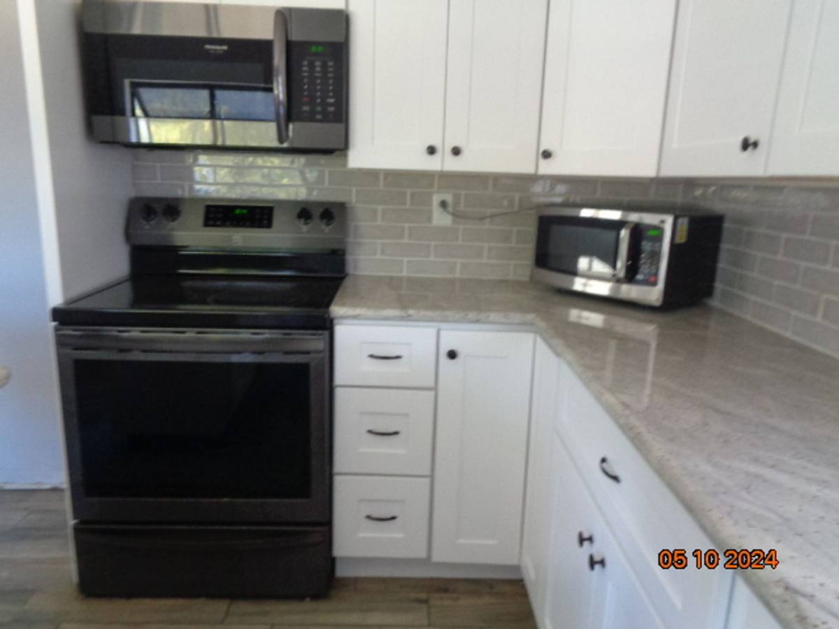 Apartment for rent at 43339 51st St W, Lancaster, CA 93536