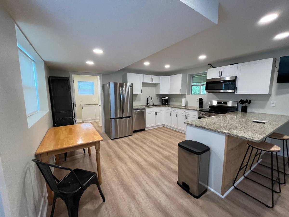 Apartment for rent at 254 3rd St, Andrews, NC 28901