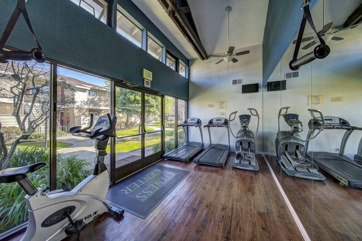 Apartment for rent at 900 143rd Ave, San Leandro, CA 94578