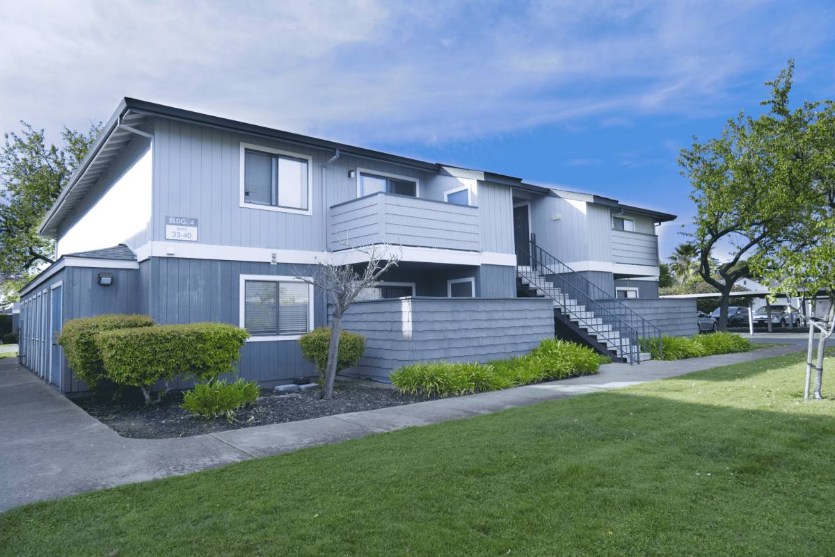 Apartment for rent at 900 143rd Ave, San Leandro, CA 94578