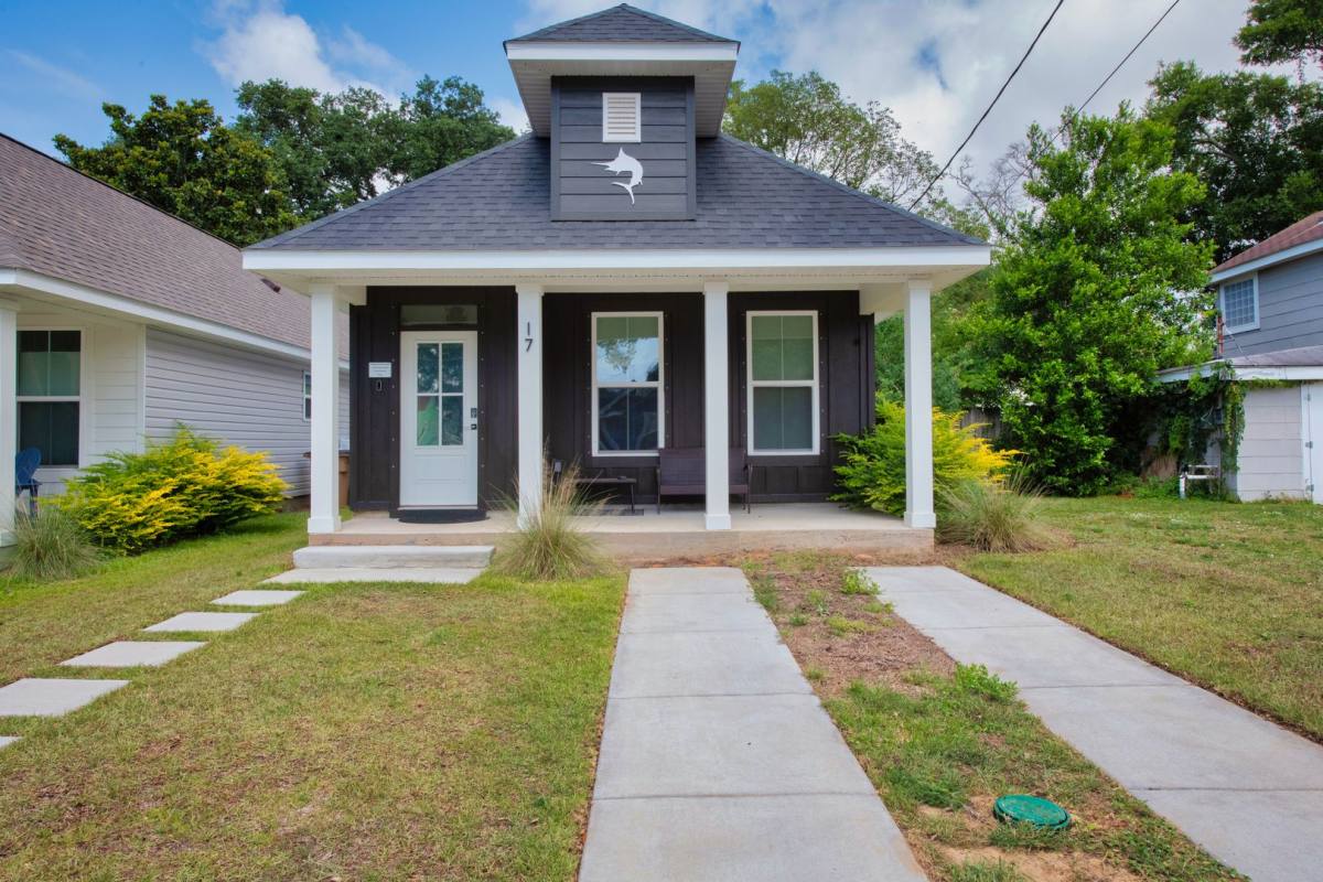House for rent at 17 N L St, Pensacola, FL 32502